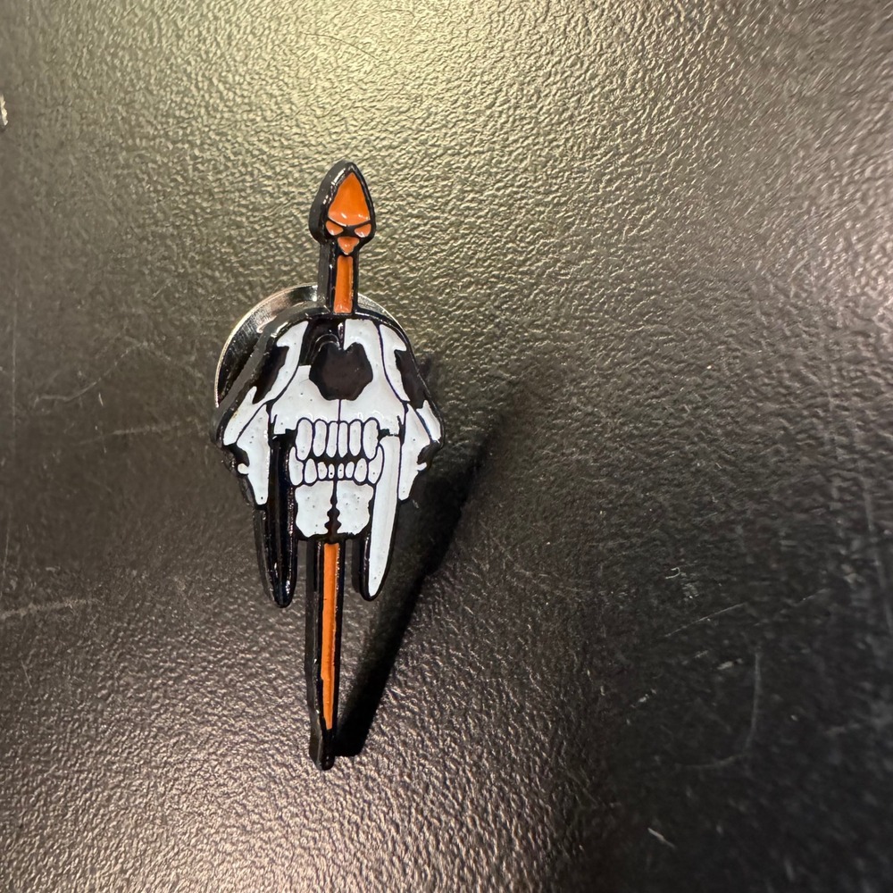 Enamel Pin Mens Womens Small Black White Saber-tooth Tiger Skull Spear Pierced